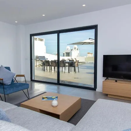 Panoramic N - Rooftop Pool & Sea View & Garage & Bbq Apartment
