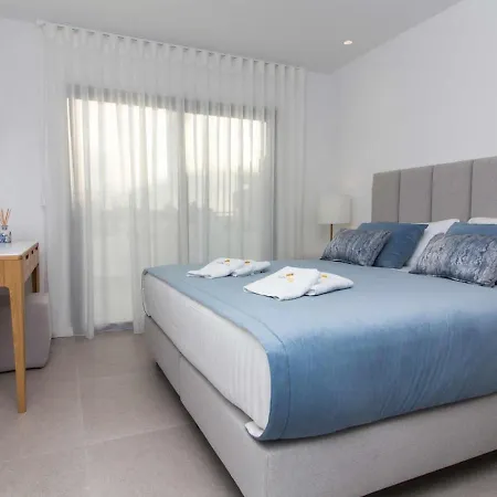 Apartment Panoramic N - Rooftop Pool & Sea View & Garage & Bbq
