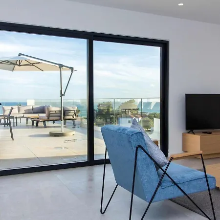 Apartment Panoramic N - Rooftop Pool & Sea View & Garage & Bbq *